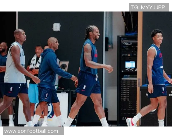 快船在哈登缺席时大胜33分莱昂纳德表现出色引领球队逆袭