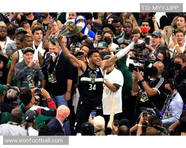 字母哥续约四年275亿引发高管犹豫将覆盖至37岁年龄阶段 字母哥续约四年275亿引发高管犹豫将覆盖至37岁年龄阶段