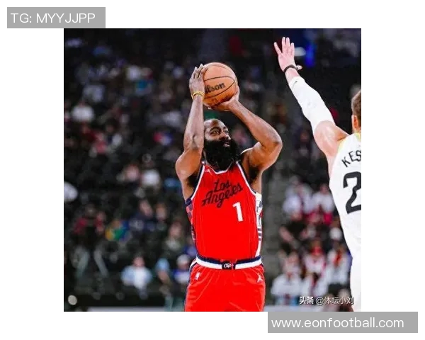 哈登主场揭幕战狂砍三十分七篮板七助攻感受无与伦比的激情与荣耀