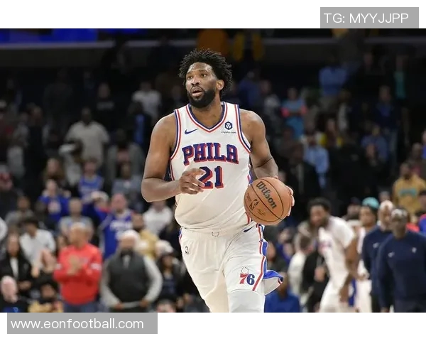 媒体人调侃恩比德三分球罚球独特方式引发热议 媒体人调侃恩比德三分球罚球独特方式引发热议