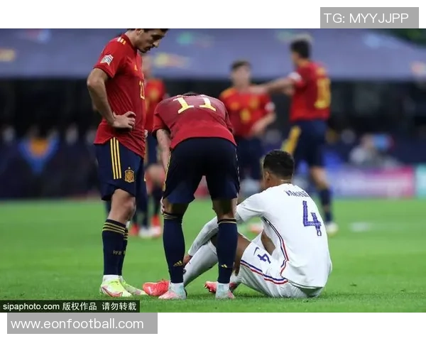 日本高中联赛决赛精彩瞬间兜射与弧顶爆射双双破门引发热议